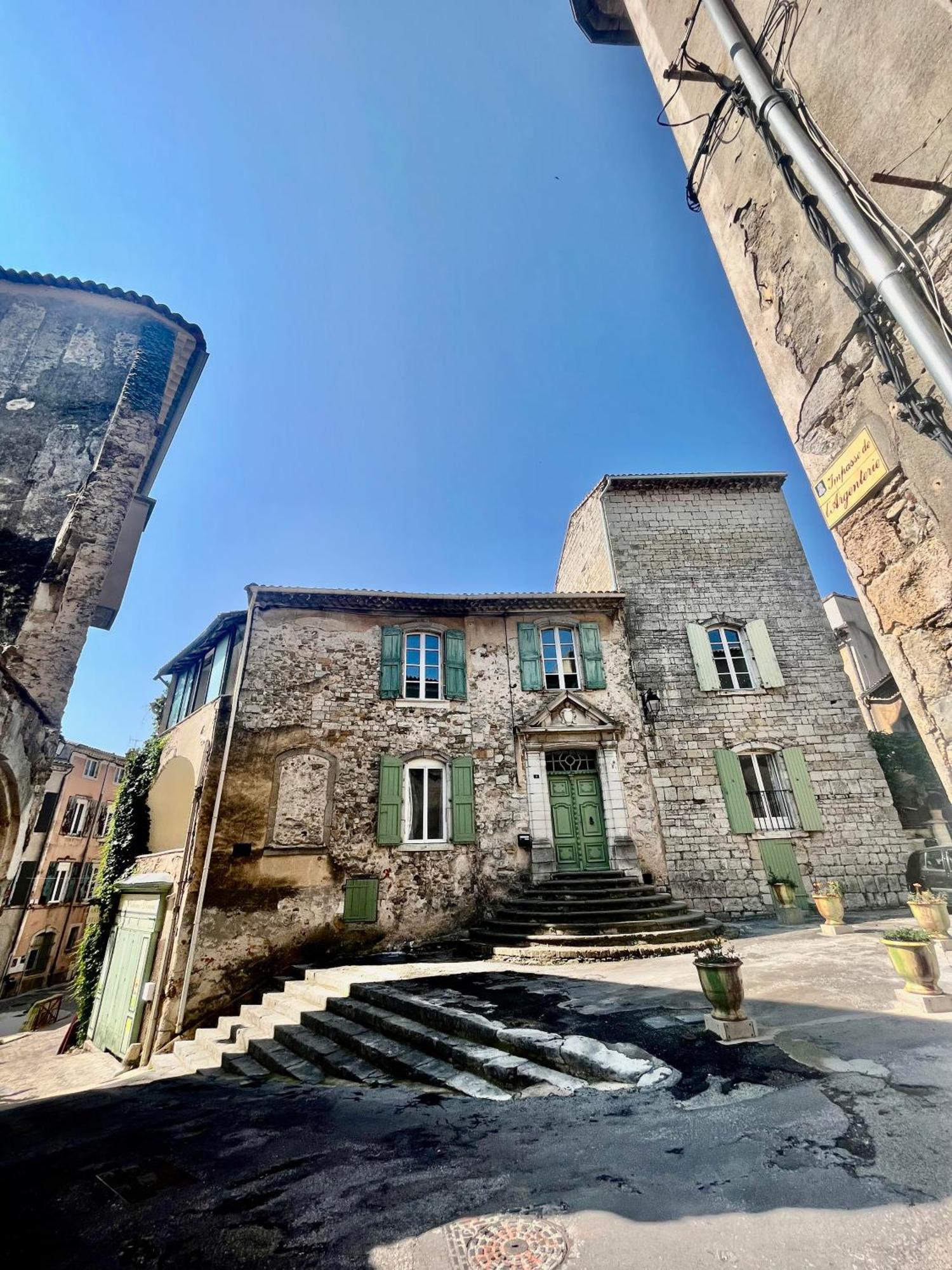 Bed and Breakfast La Tour De Pezene Anduze Esterno foto