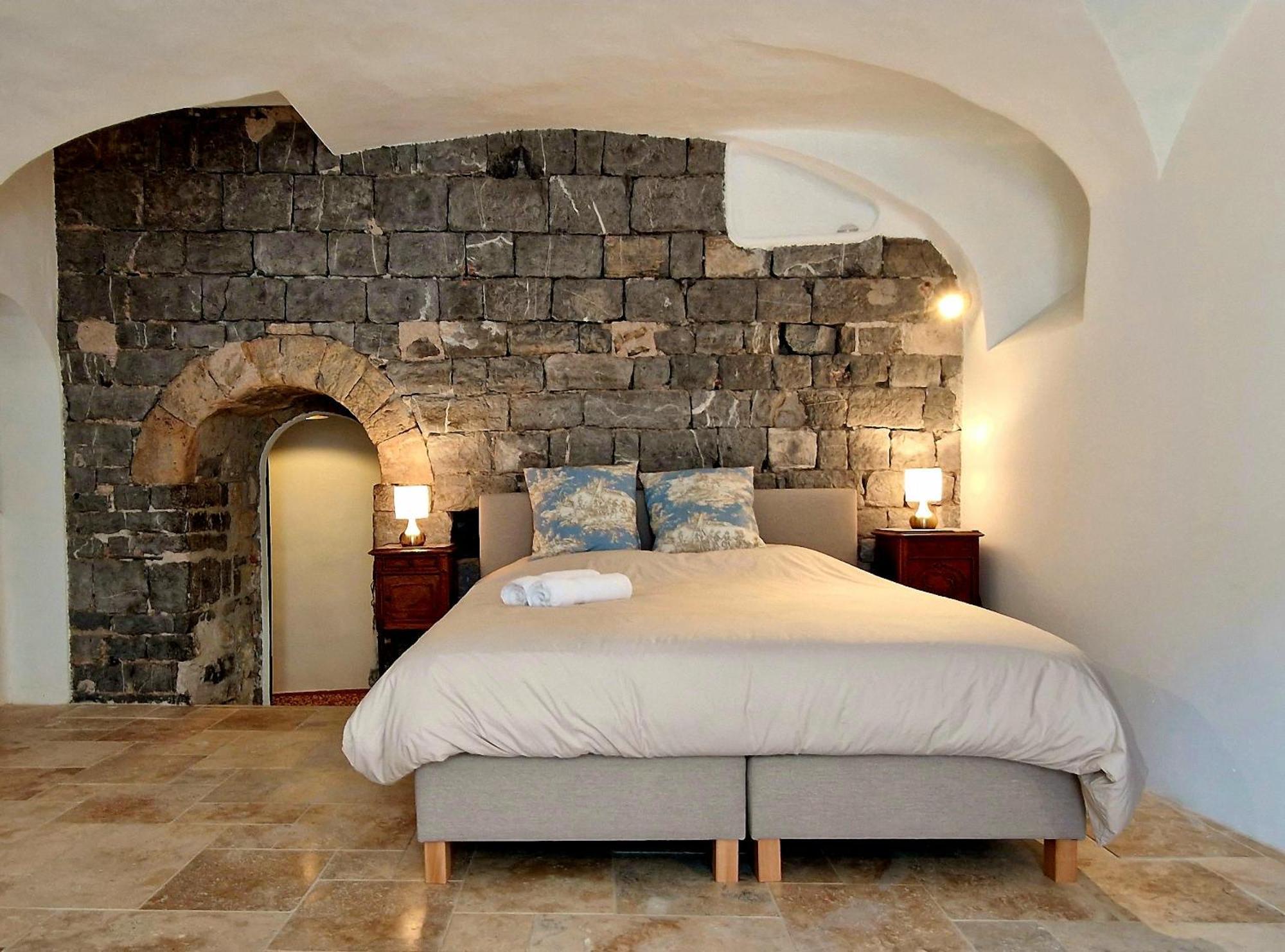 Bed and Breakfast La Tour De Pezene Anduze Esterno foto